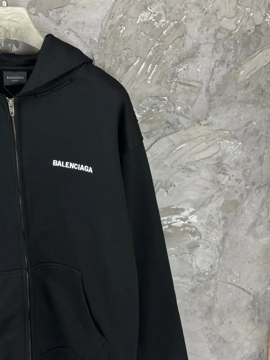 BALENCI*GA . . . . . . 460g . Same Style -Color：Black White -SIZE：Xs S M L 8980#